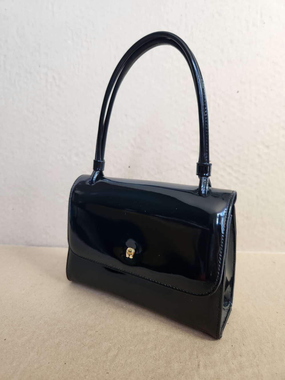 Etienne Aigner Vintage 90s/90s Black Patent Leather Top-Handle Bag